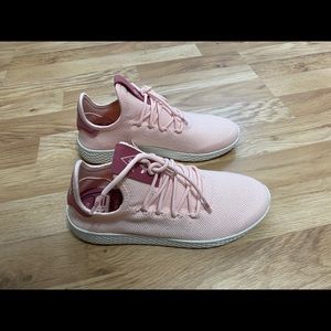 Adidas Pharrell Williams size 6.5 women